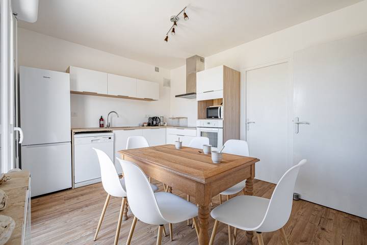 Location de vacances pour 8 personnes, avec Terrasse et Jardin à Le Tour-du-Parc - 4