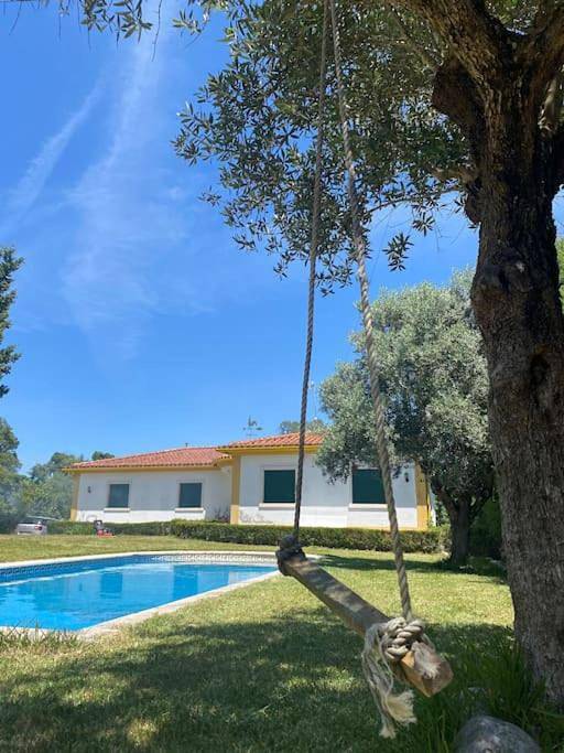 Casa de vacaciones para 10 personas, con balcón y jacuzzi además de jardín y piscina en Lisboa y alrededores - 2