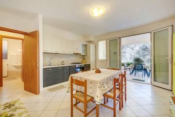 Agriturismo per 6 Persone in Stellanello, Alpi Liguri, Foto 4