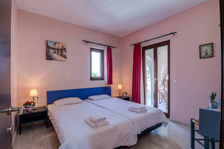 Location de vacances pour 6 personnes, avec balcon et jardin, animaux acceptés dans Makri Gialos - 4
