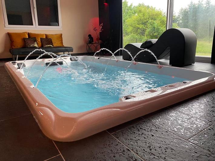 Location de vacances pour 4 personnes, avec Jacuzzi et Terrasse ainsi que Jardin et Vue à Fresnicourt-le-Dolmen
