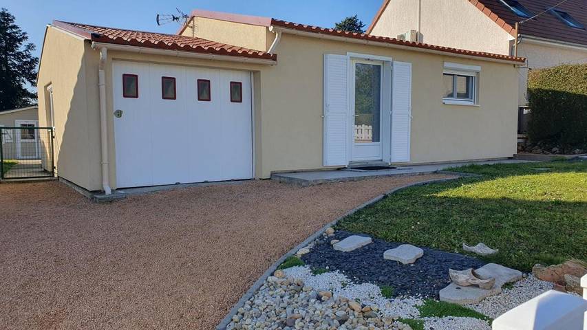 Location de vacances pour 4 personnes, avec jardin à Creuzier-le-Vieux - 3