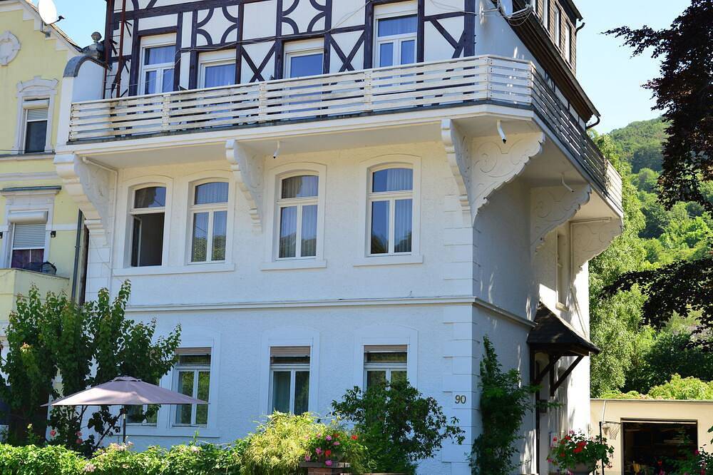 Schöne Ferienwohnung mit traumhaften Rheinblick in Kamp-Bornhofen, Mittelrhein