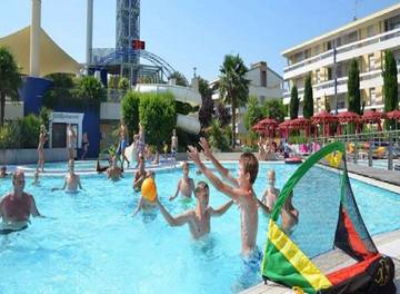 Apartahotel para 4 Personas en Bibione, Mar Adriatico, Foto 3