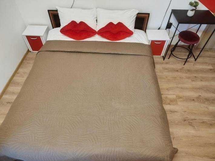 Maison d’hôte pour 2 personnes, avec Balcon et Terrasse ainsi que Jardin et Piscine à Sofia - 2