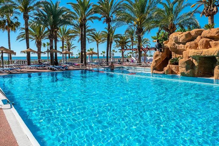 Camping para 4 personas, con piscina y terraza en Comunidad Valenciana