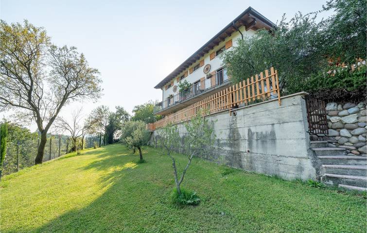 Ferienhaus für 8 Personen, mit Terrasse und Pool am Gardasee - 3