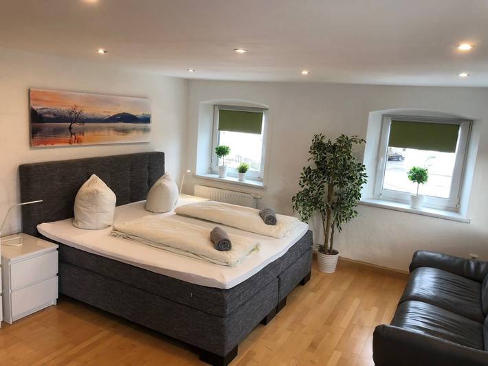 Ferienwohnung für 25 Personen, mit Balkon und Garten sowie Seeblick und Ausblick in Lechbruck am See - 4