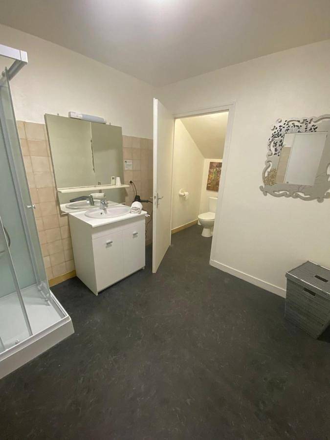 Comfort Triple Room - 1 Single bed + 1 Large Double bed in Cerizay, Deux-Sèvres