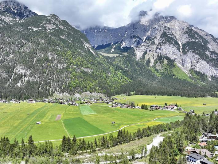 Hütte für 3 Personen, mit Balkon in Leutasch