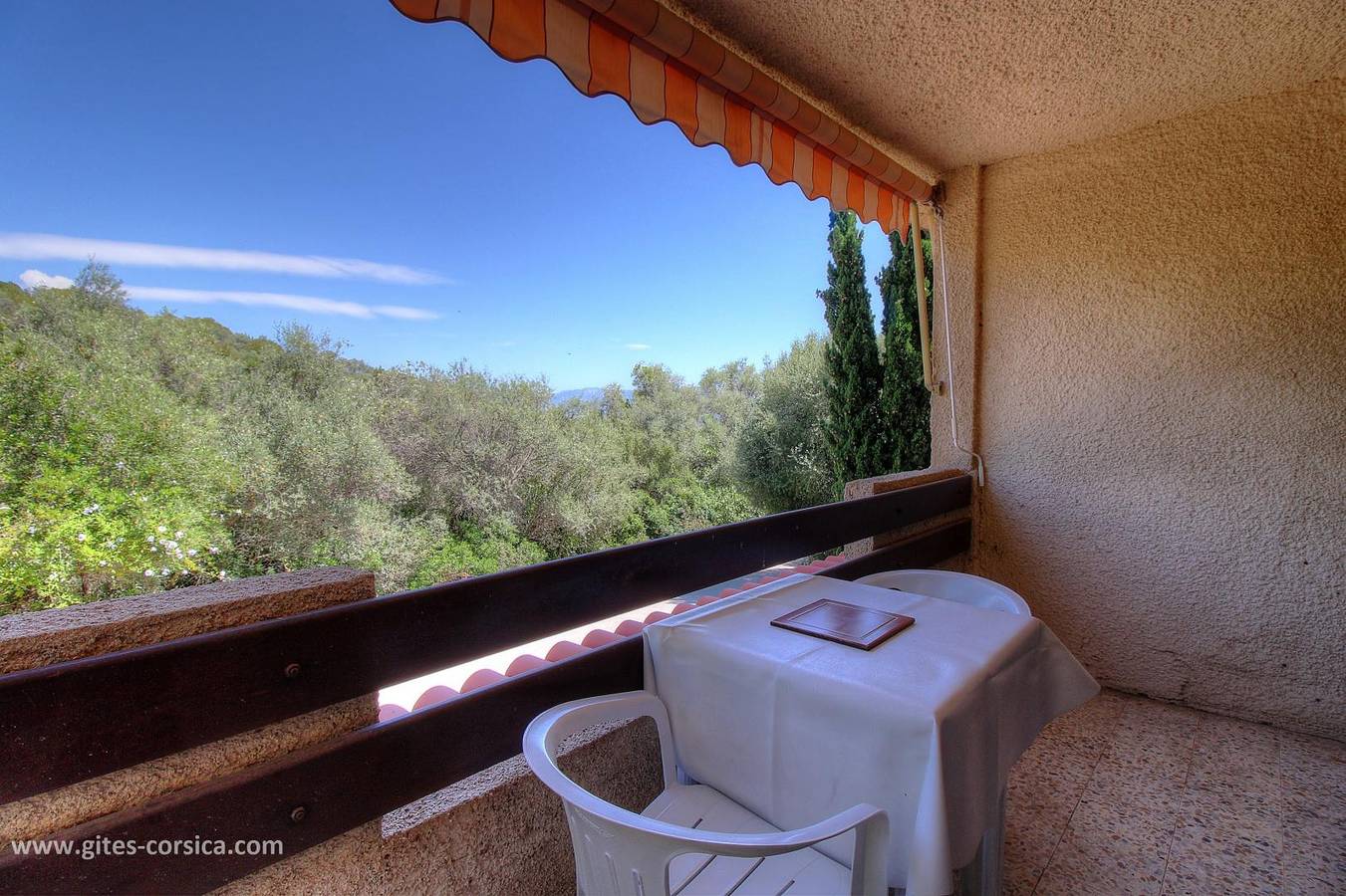 Mimosa 2 in Porto Pollo (Córcega), Serra-di-Ferro