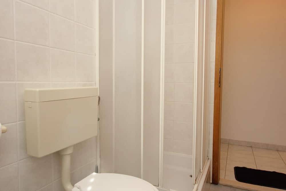 Hel lägenhet, One bedroom apartment with terrace and sea view Vis in Vis Town, Split-Dalmatia guovlu