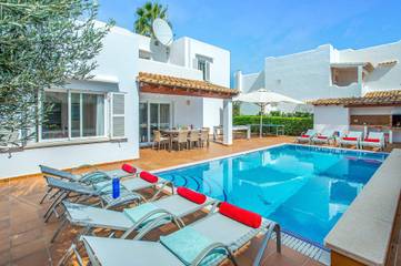 Villa in Cala d'Or, Santanyí für 8 