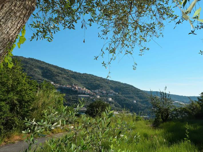 Ferienwohnung für 6 Personen, mit Terrasse und Pool in Ligurien
