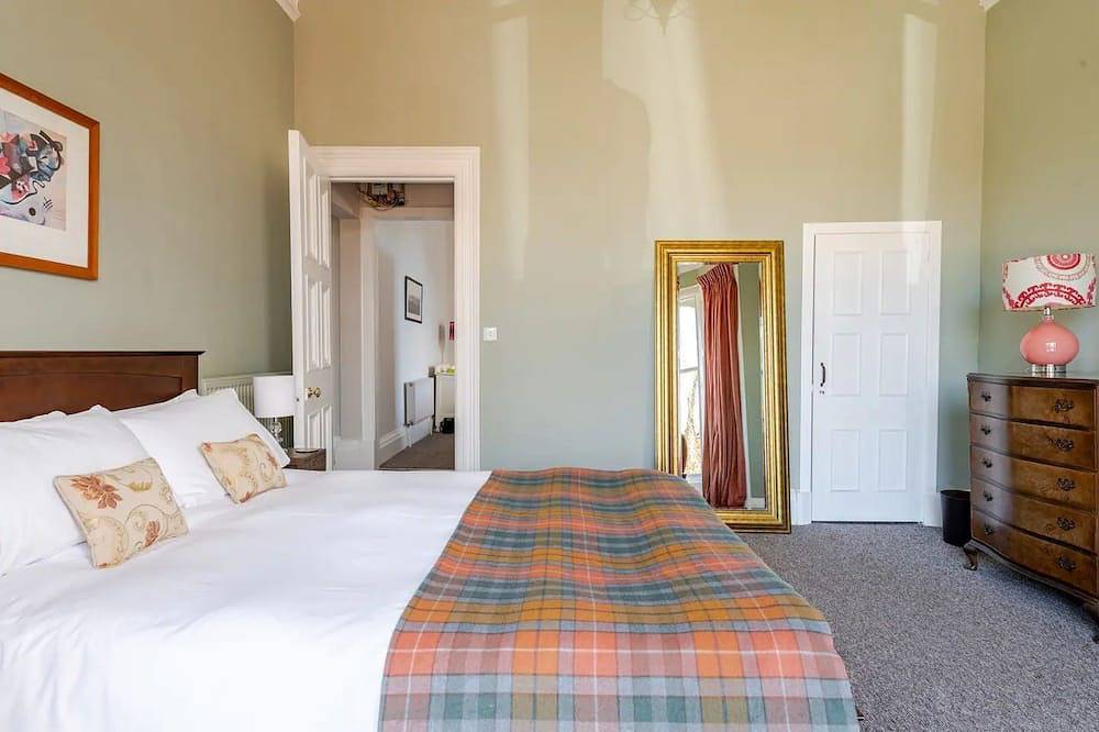 Entire apartment, Lovely apartment with balcony in the Grange, close to Morningside & Marchmont. in Edinburgh, Edinburgh and Lothian