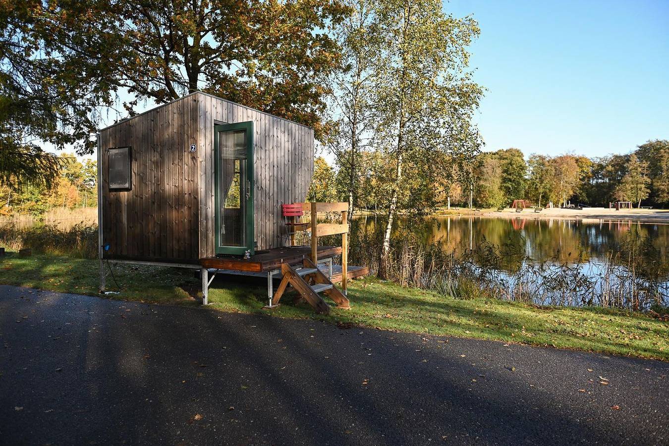 Nachhaltiges Sleep Space von Green Tiny Houses mit Seeblick in Friesland in Schortens, Südliche Nordseeküste