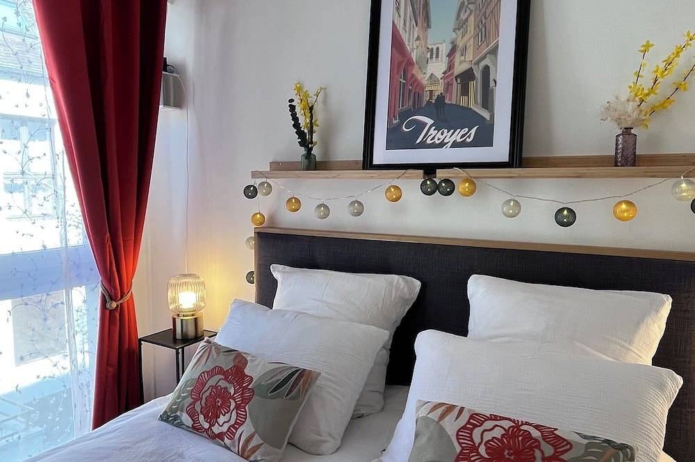 Appartement entier, Le petit Foch -  Stationnement sécurisé inclus - Emplacement Exceptionnel. in Troyes, Aube