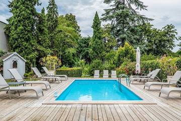Location de vacances pour 20 personnes, avec balcon et jardin à Sainte-Foy-la-Grande