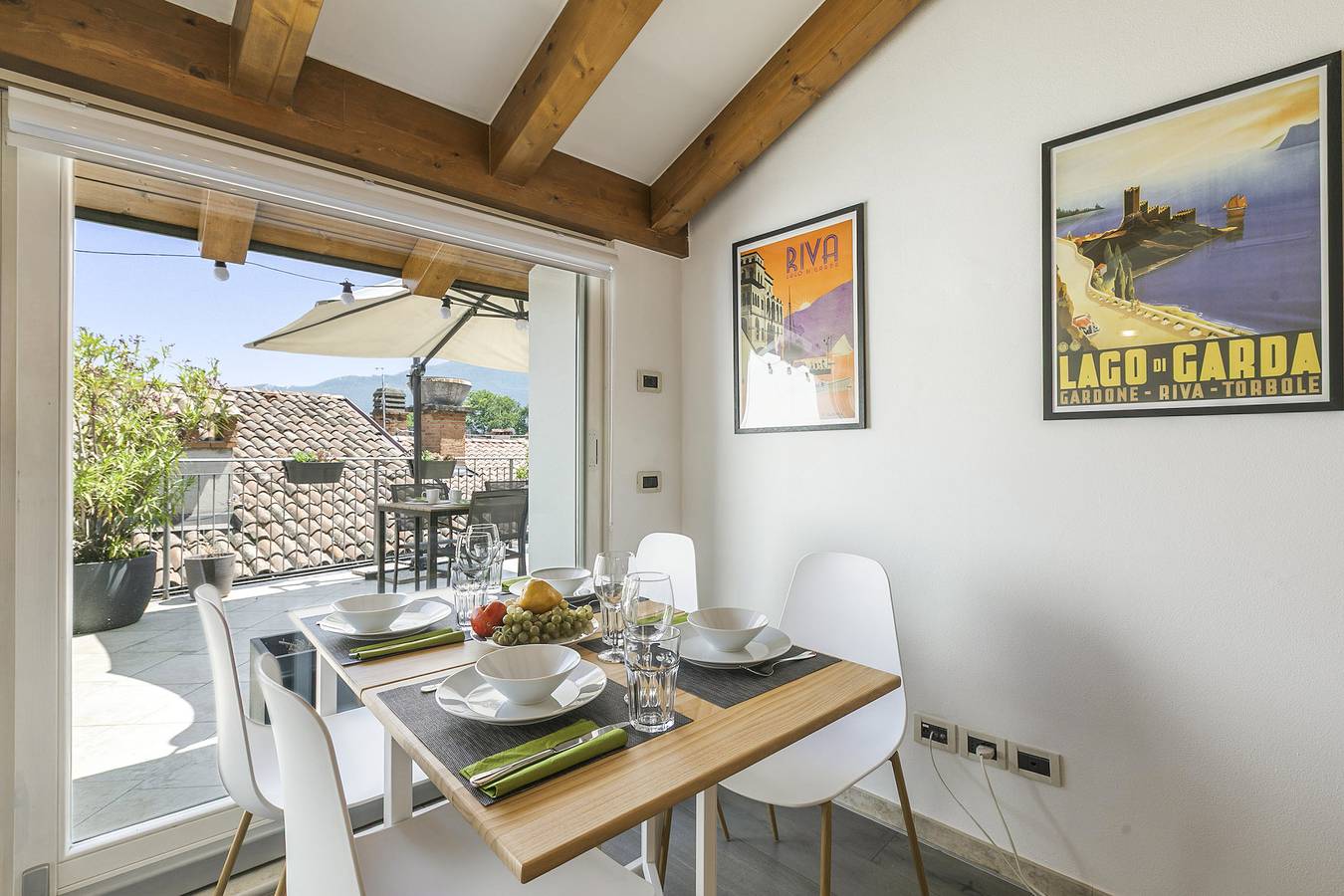 Ganze Wohnung, Gemütliche Wohnung am Gardasee - Parkplatz, WiFi, Terrasse in Riva del Garda, Gardasee-Berge