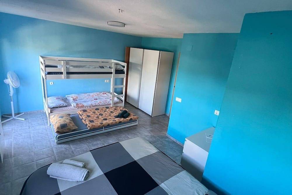 Casa Latina in Alicante, Alicante Province