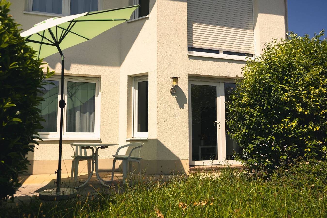 Ganze Ferienwohnung, Ferienwohnung Poster Art - 2-Zimmer-Wohnung, Terrasse, Eg, 49 m² in Hemmenhofen, Gaienhofen