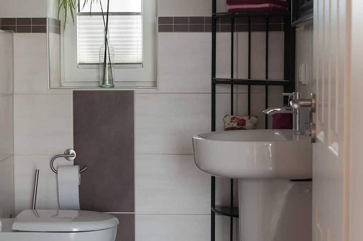 Ferienwohnung für 4 Personen, mit Terrasse und Garten sowie Sauna in Esgrus - 3