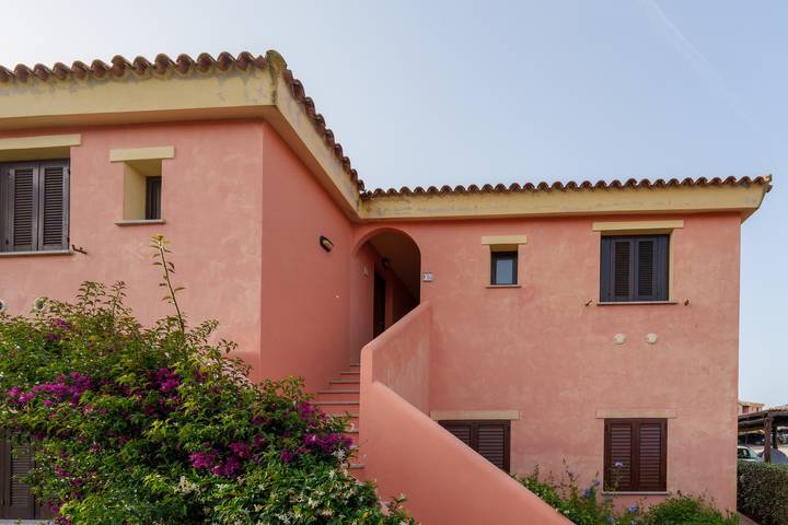 Gîte pour 4 personnes, avec bassin pour enfant et balcon à Murta Maria - 3