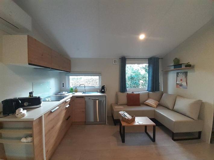 Camping pour 8 personnes, avec jardin ainsi que piscine et terrasse à Gujan-Mestras - 2