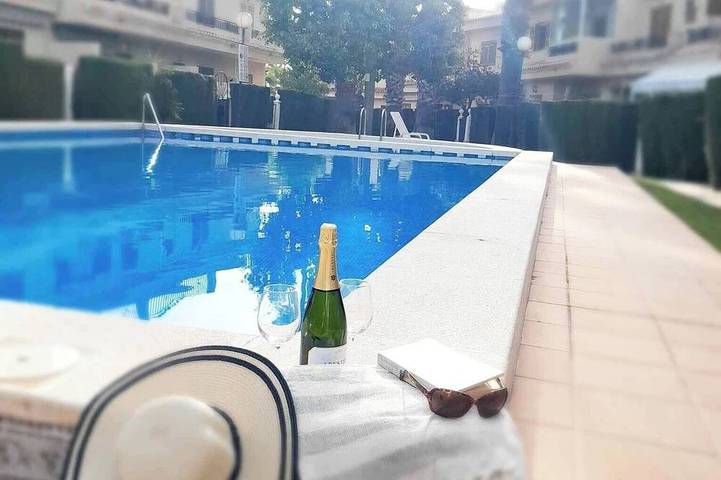 Ferienwohnung für 6 Personen, mit Pool und Garten - 1