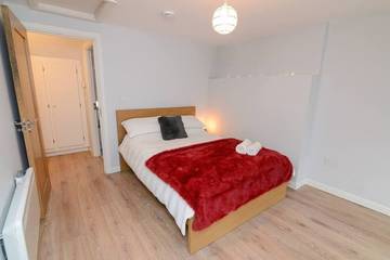 Holiday Home for 5 People in Eyre Square, Galway, Photo 4