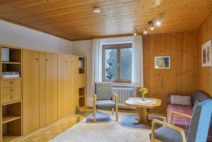 Ganze Wohnung, Ferienwohnung Hörnle mit privater Terrasse, Garten und Wlan in Bad Kohlgrub, Bayerische Alpen