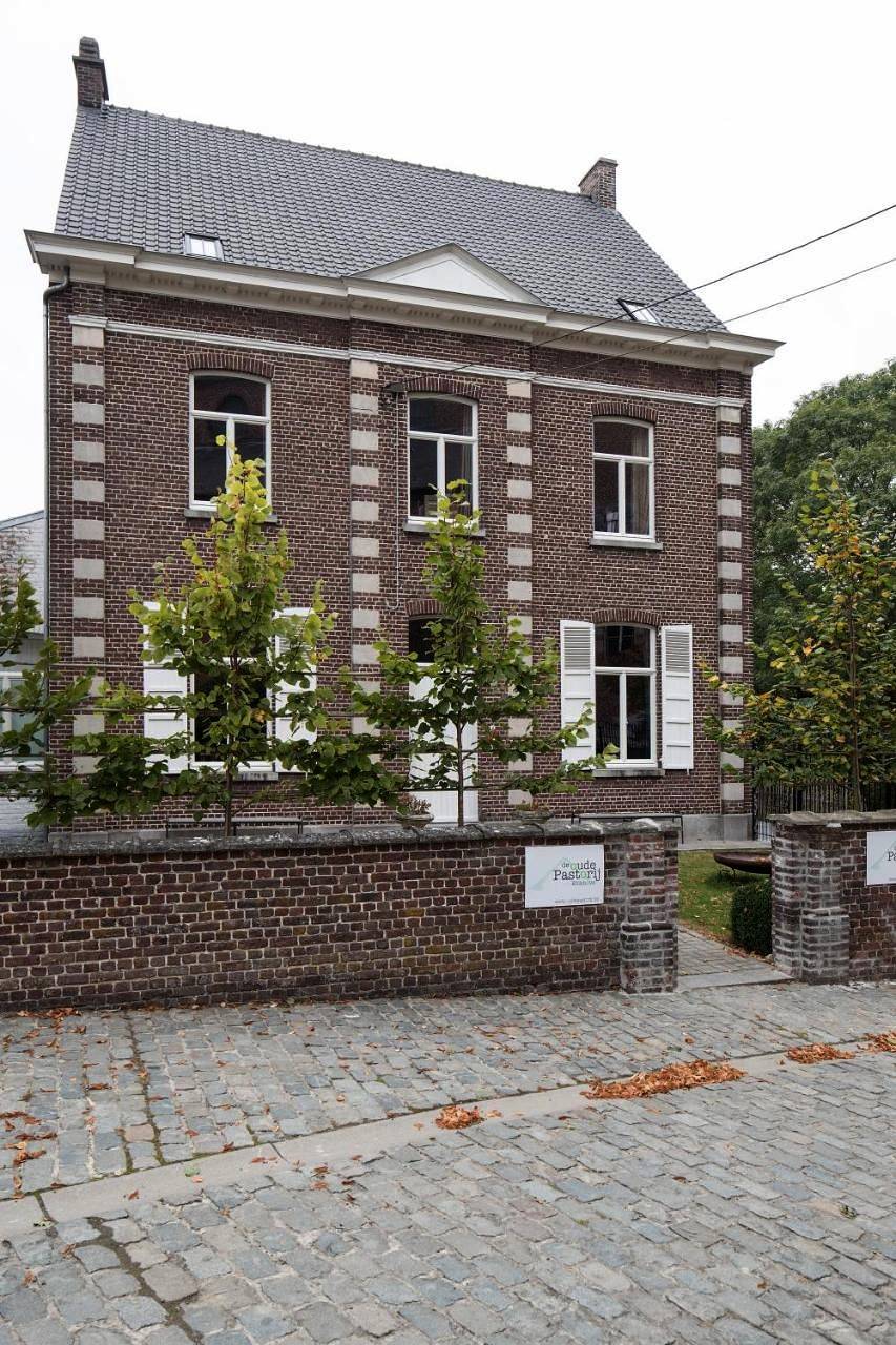 Eight-Bedroom House in Etikhove, Maarkedal