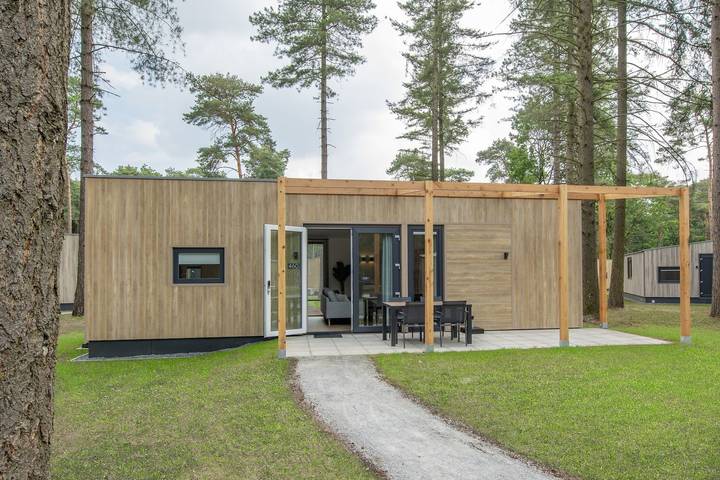 Chalet voor 4 personen, with Balkon/Terras and Terras as well as Tuin in Noord-Brabant