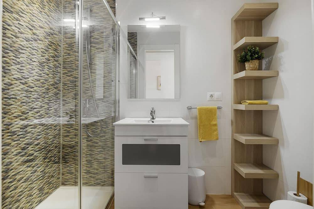 Entire apartment, Fuengirola Sea View Apartment–Pool, Tennis & Beach in La Capellania, Benalmádena