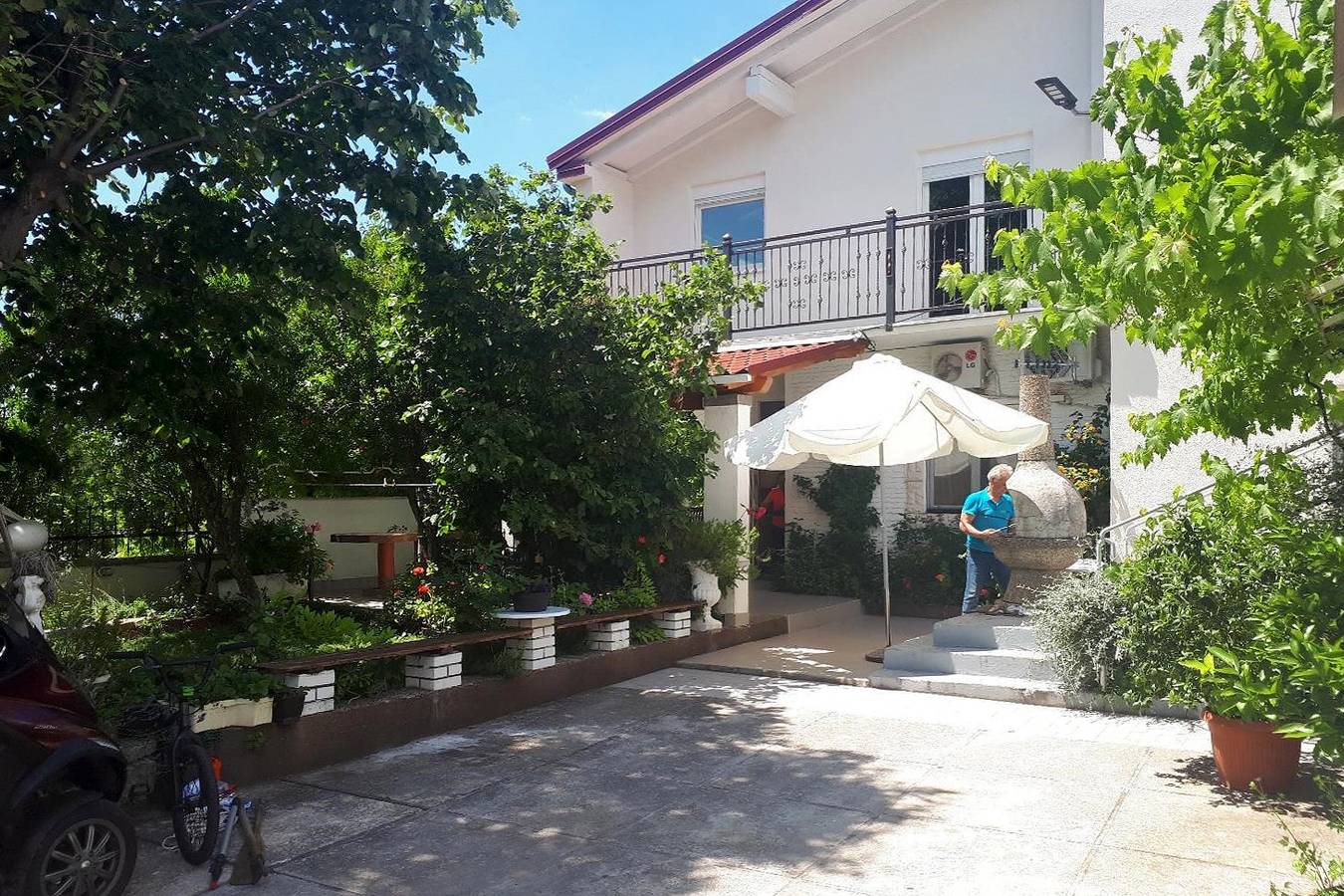 Ganze Wohnung, 2-Zimmer-Ferienwohnung mit Terrasse Starigrad (Paklenica) A-11848-b in Starigrad Paklenica, Starigrad