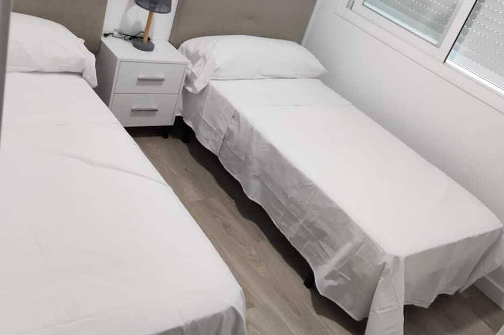 Modern 3-bed house in Santa Rosalia Village fully equipt with swimming pool in Los Alcázares, Costa Cálida