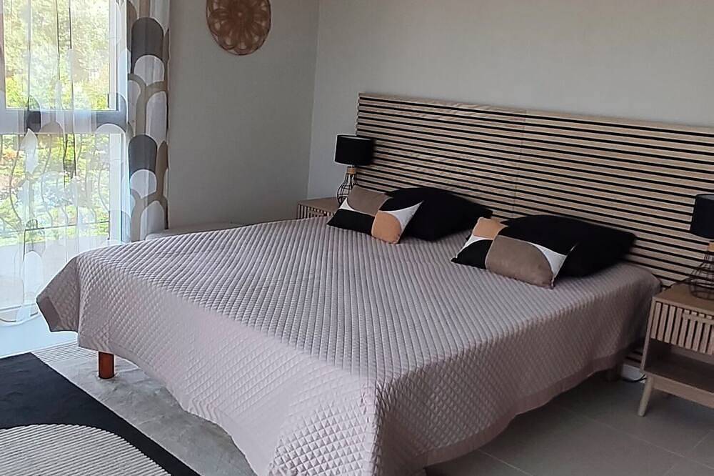 3-bedroom single-family home, 3 km from the beaches and close to everything: restaurants, movie theater, park, and sports facilities in La Garde, Mittelmeerküste (Frankreich)