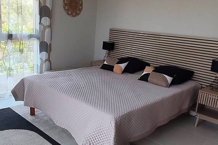 3-bedroom single-family home, 3 km from the beaches and close to everything: restaurants, movie theater, park, and sports facilities in La Garde, Mittelmeerküste (Frankreich)