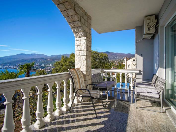 Ferienwohnung für 8 Personen, mit Garten und Balkon in Rijeka - 2