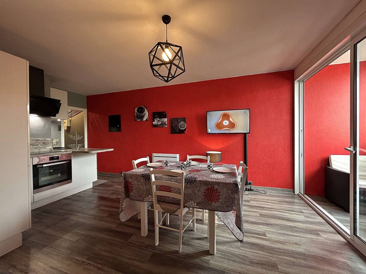 Entire apartment, Modern apartment 4 people with parking in Saint-Hilaire-de-Riez in Saint-Hilaire-de-Riez, Vendée