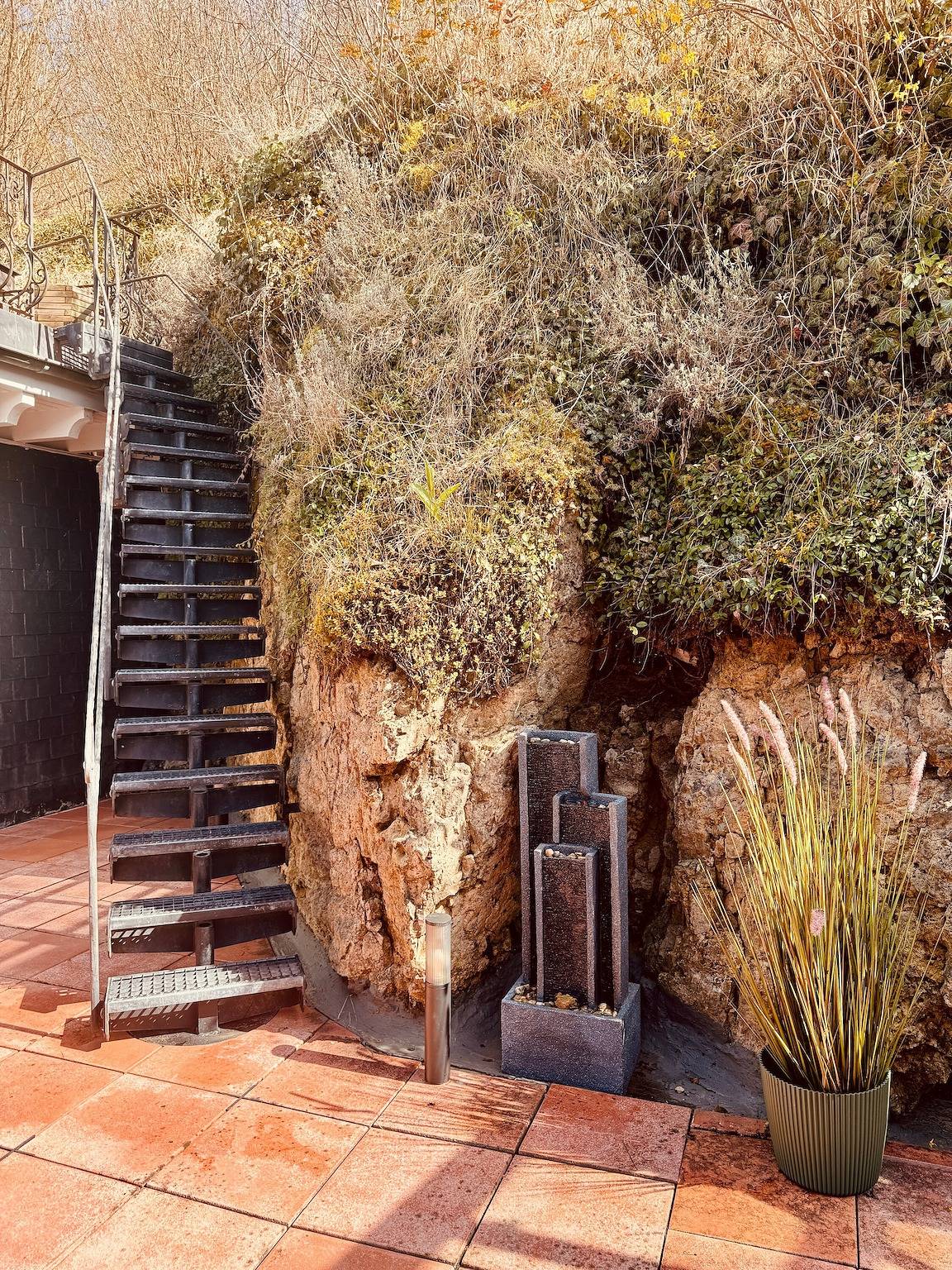 Ferienhaus „Rooftop unter der Burg“ mit privater Terrasse, Garten und Wlan in Schönecken, Eifelkreis Bitburg-Prüm