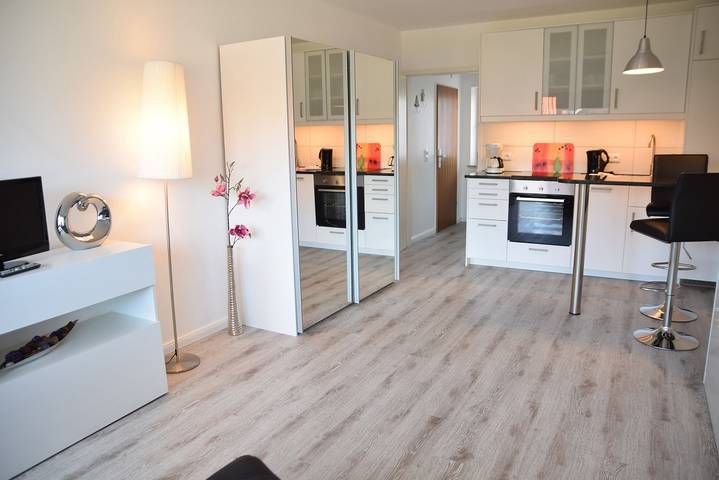 Ganze Wohnung, Charmantes 1-Zi.-App. in Westerland mit Südbalkon und Haustieren erlaubt in Westerland, Sylt (Gemeinde)