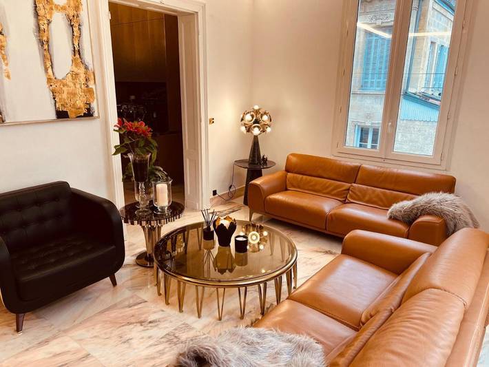 Villa para 10 pessoas, com Varanda e Jacuzzi e ainda Terraço and Piscina em Bordéus