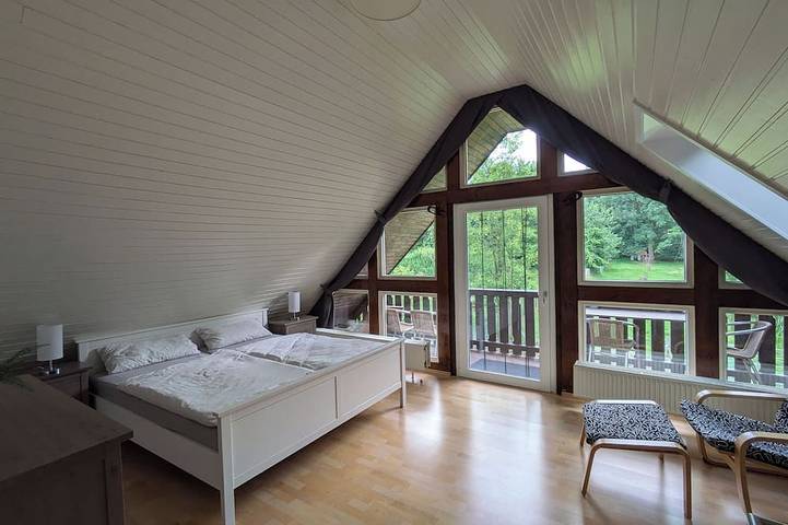 Ferienwohnung auf dem Land in Hollige für 7-8 Personen plus 2 Kinderreisebetten in Walsrode, Aller-Leine-Tal