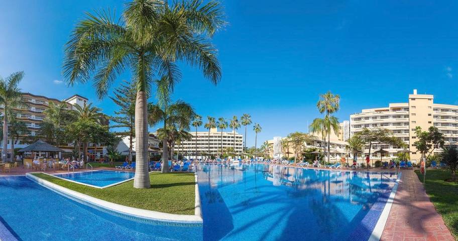 Hôtel pour 10 personnes, avec Jacuzzi et Terrasse ainsi que Jardin et Sauna