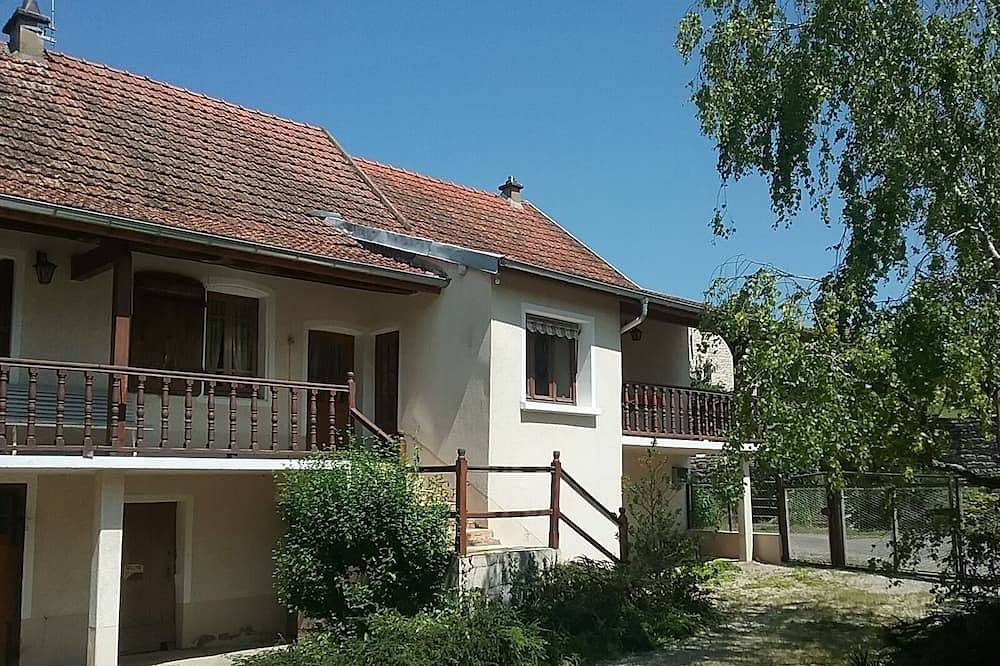 Gite le Clos du bief idéal pour famille ou amis in Laives, Région de Chalon-sur-Saône