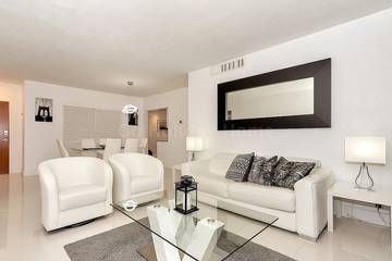 Bed And Breakfast for 4 Guests in Hollywood (FL), Florida, Picture 1