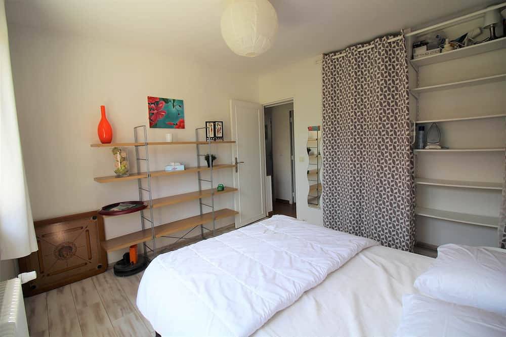 Pleasant house in quiet neighbourhood in Pau (Francia), Béarn