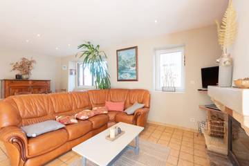 Gîte pour 8 Personnes dans Ouzous, Pyrénées, Photo 3
