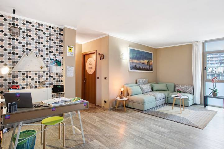 Ganzes Studio, Einzimmerapartment 'Alpen Pila Residenz - 4' mit Bergblick, Wlan und Klimaanlage in Aosta, Walliser Alpen